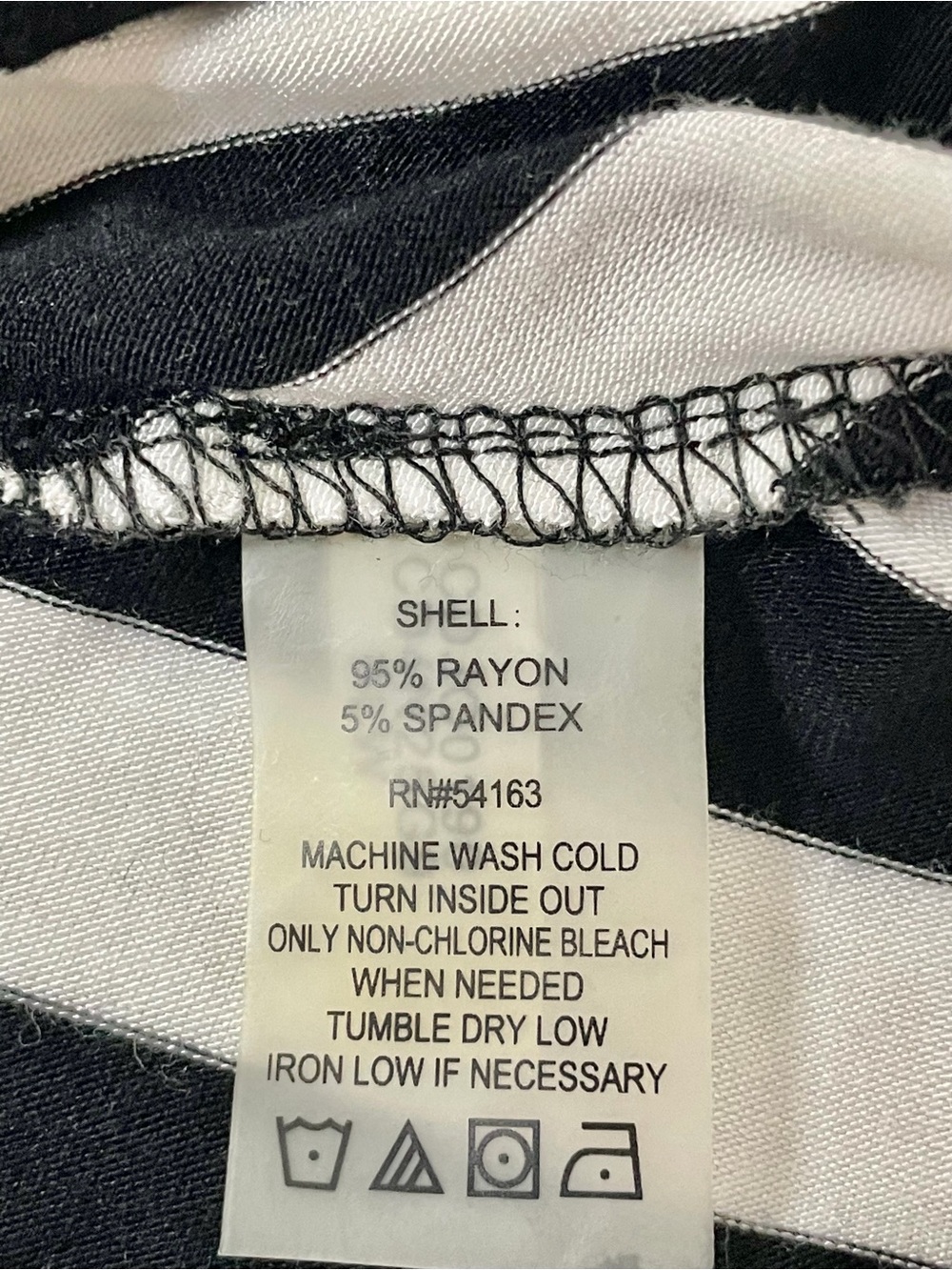 Calvin Klein Black and White Chevron Stripe Maxi Dress Size 4 - Picture 15 of 16